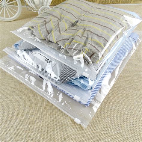 ziplock packing bags for travel.